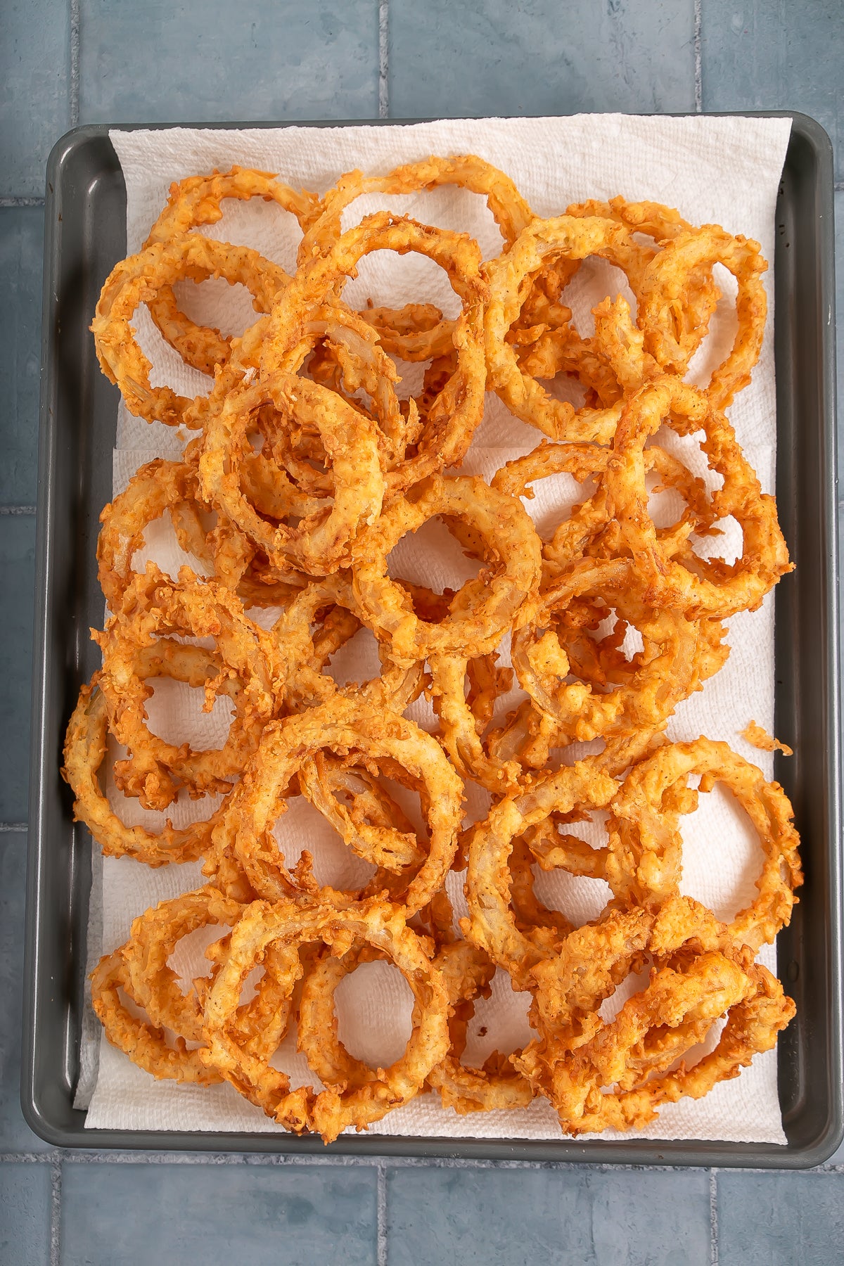Onion Rings with Dipping Sauce
