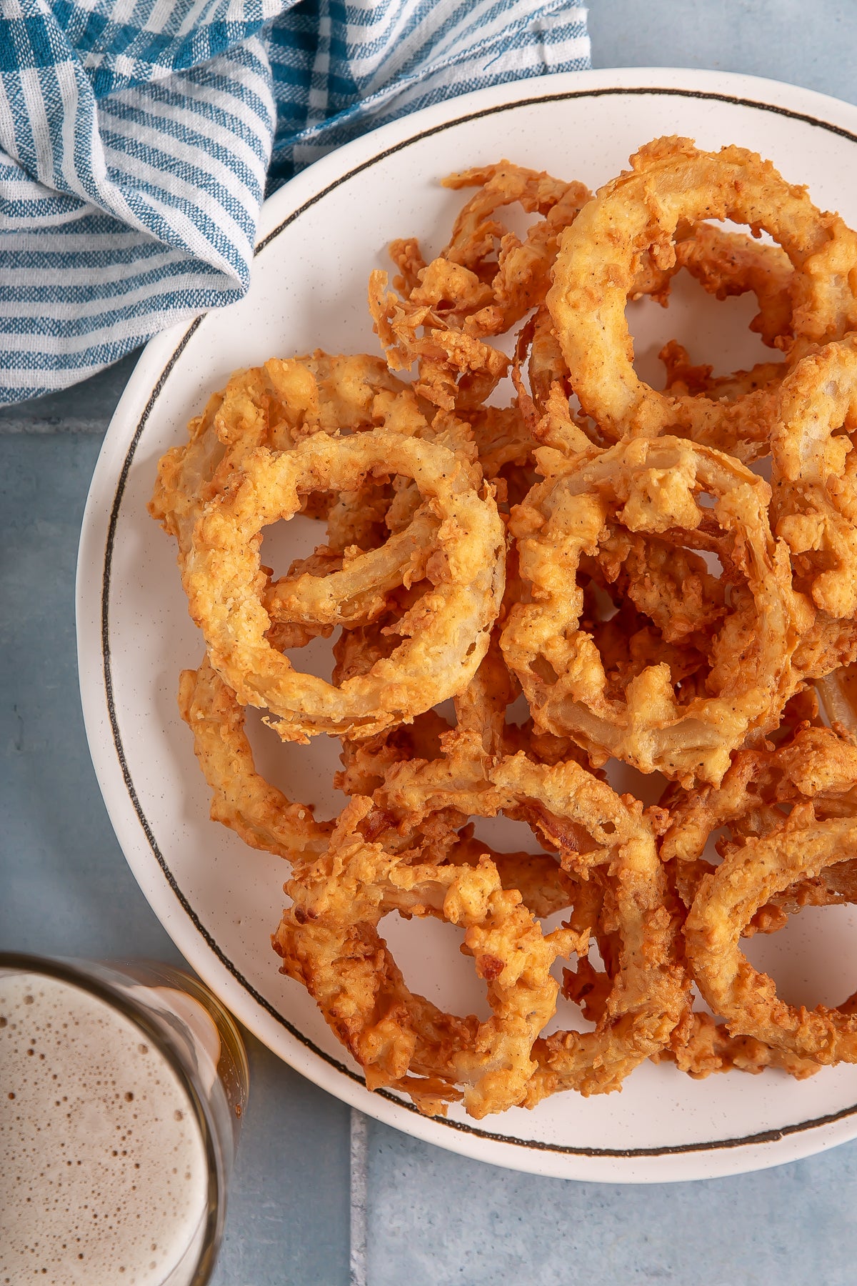Onion Rings with Dipping Sauce