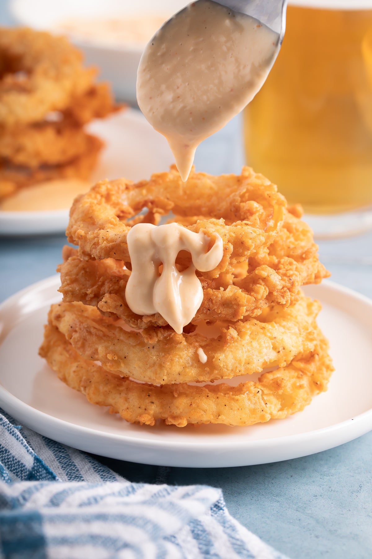 Onion Rings with Dipping Sauce