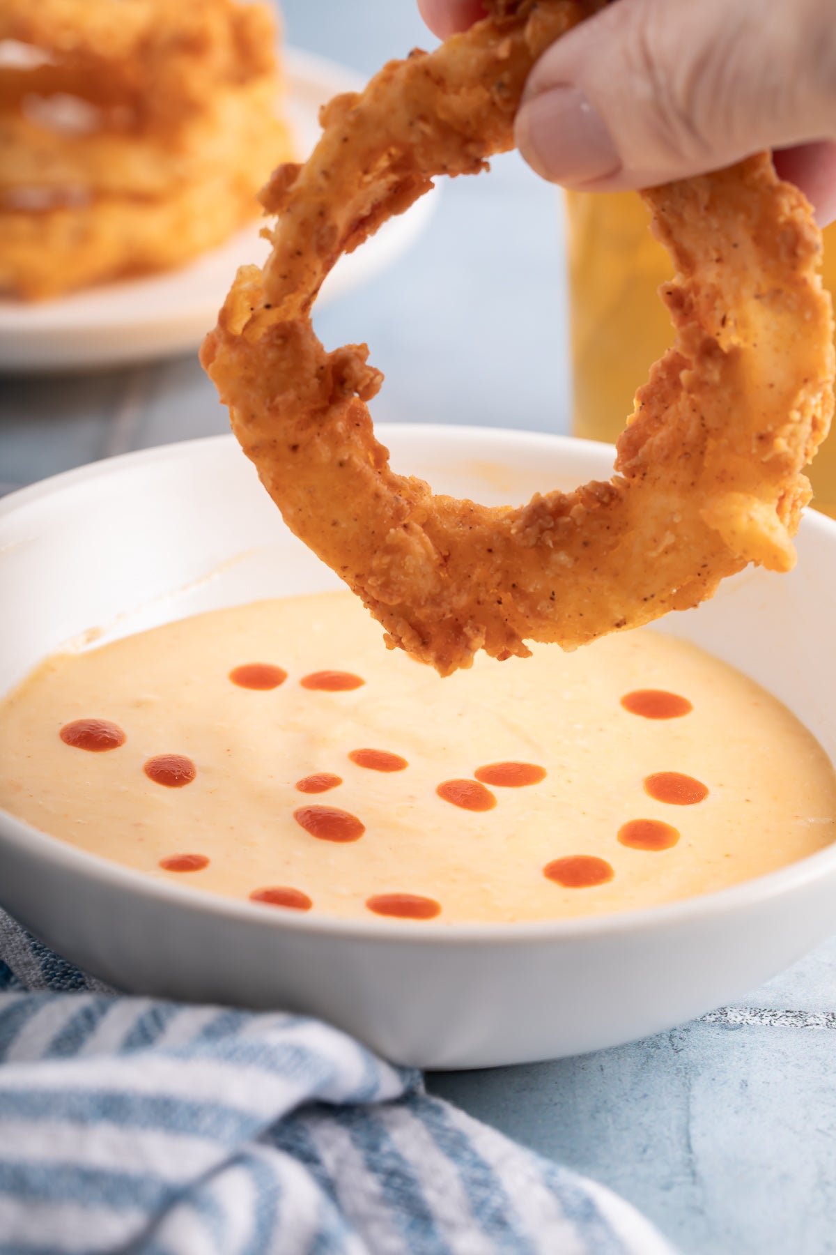 Onion Rings with Dipping Sauce
