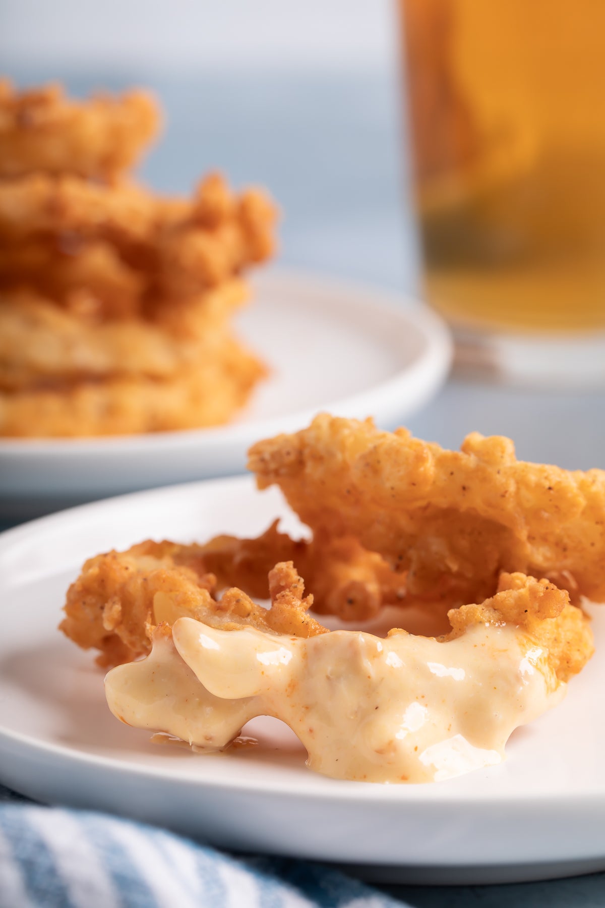 Onion Rings with Dipping Sauce