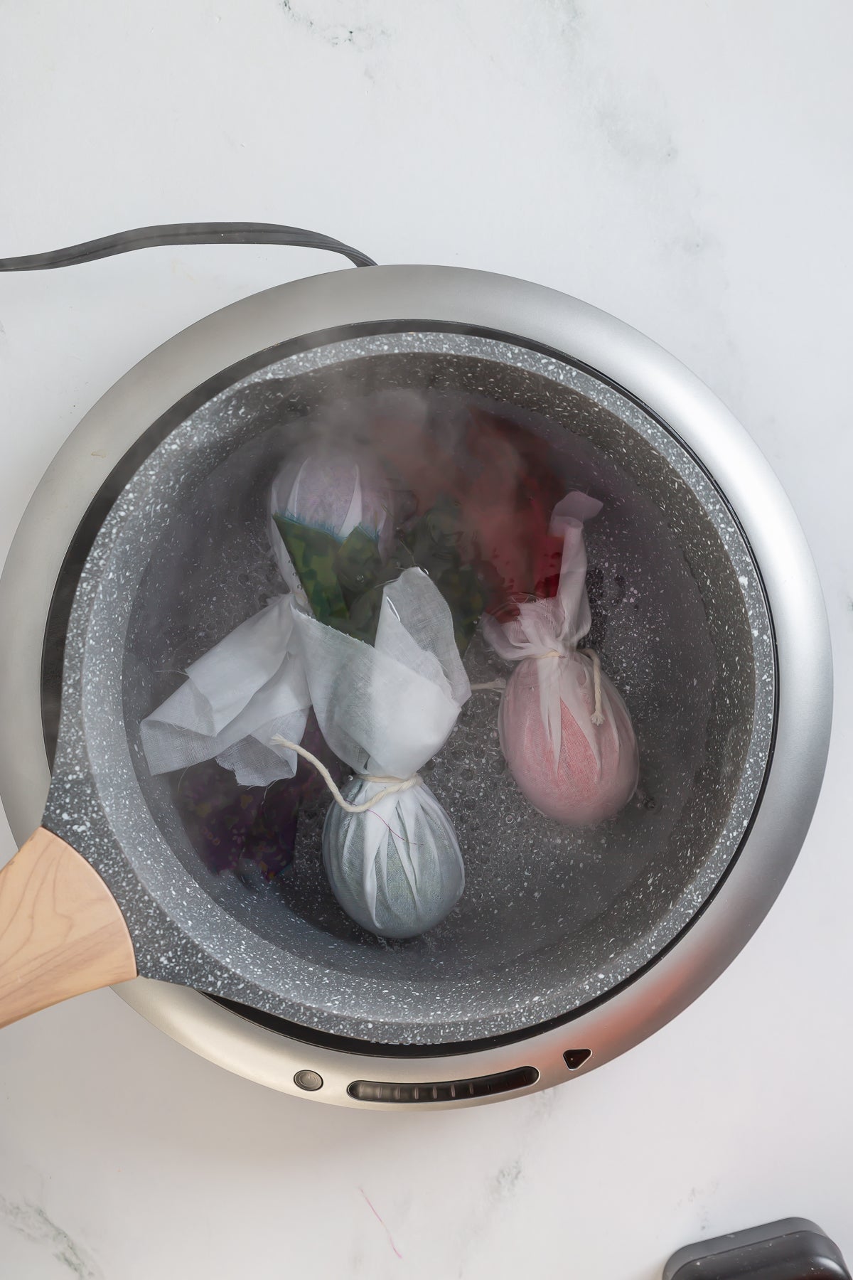Bright Silk Dyed Eggs – Semi-Exclusive (Set 1 of 2)
