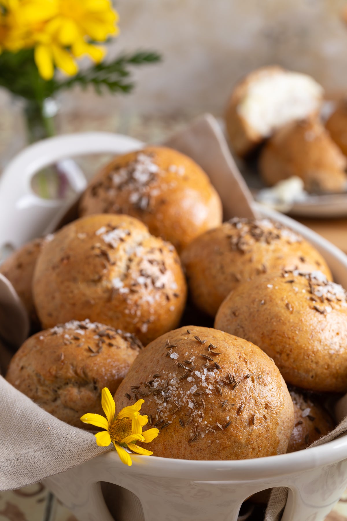 Rye Dinner Rolls