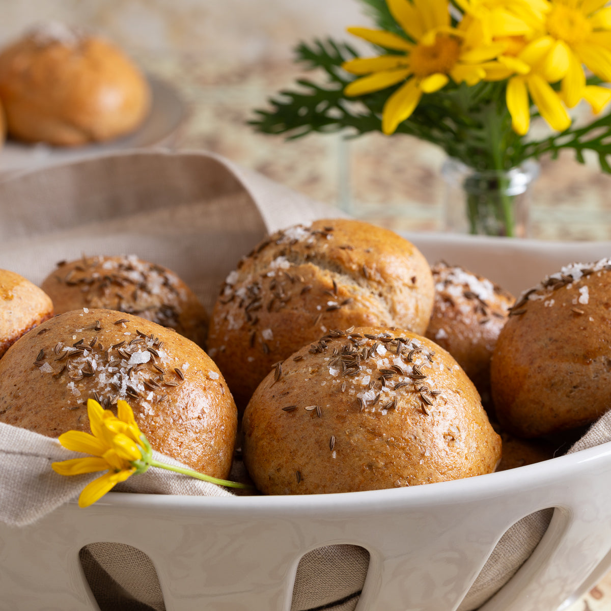 Rye Dinner Rolls