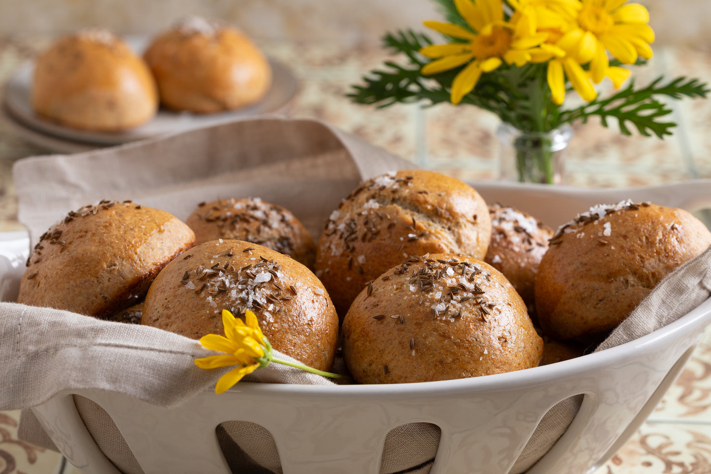 Rye Dinner Rolls