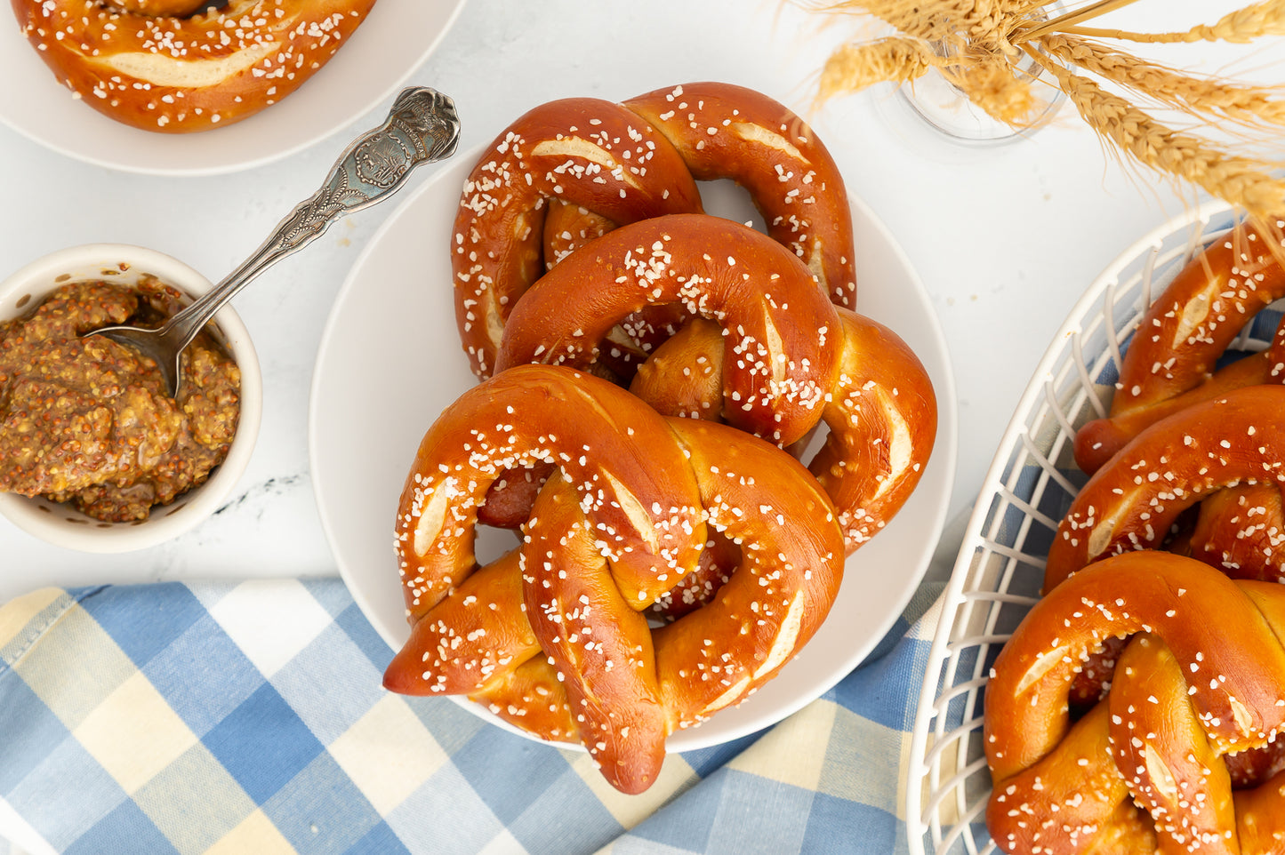 Homemade Pretzels with Cheese Sauce