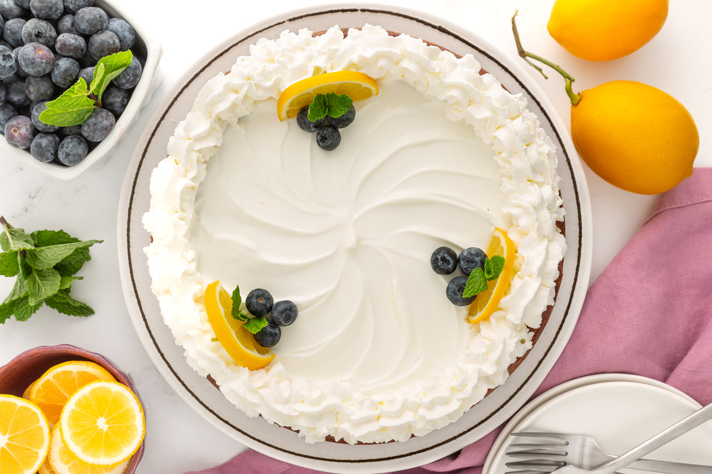 Lemon Cheesecake with Blueberry