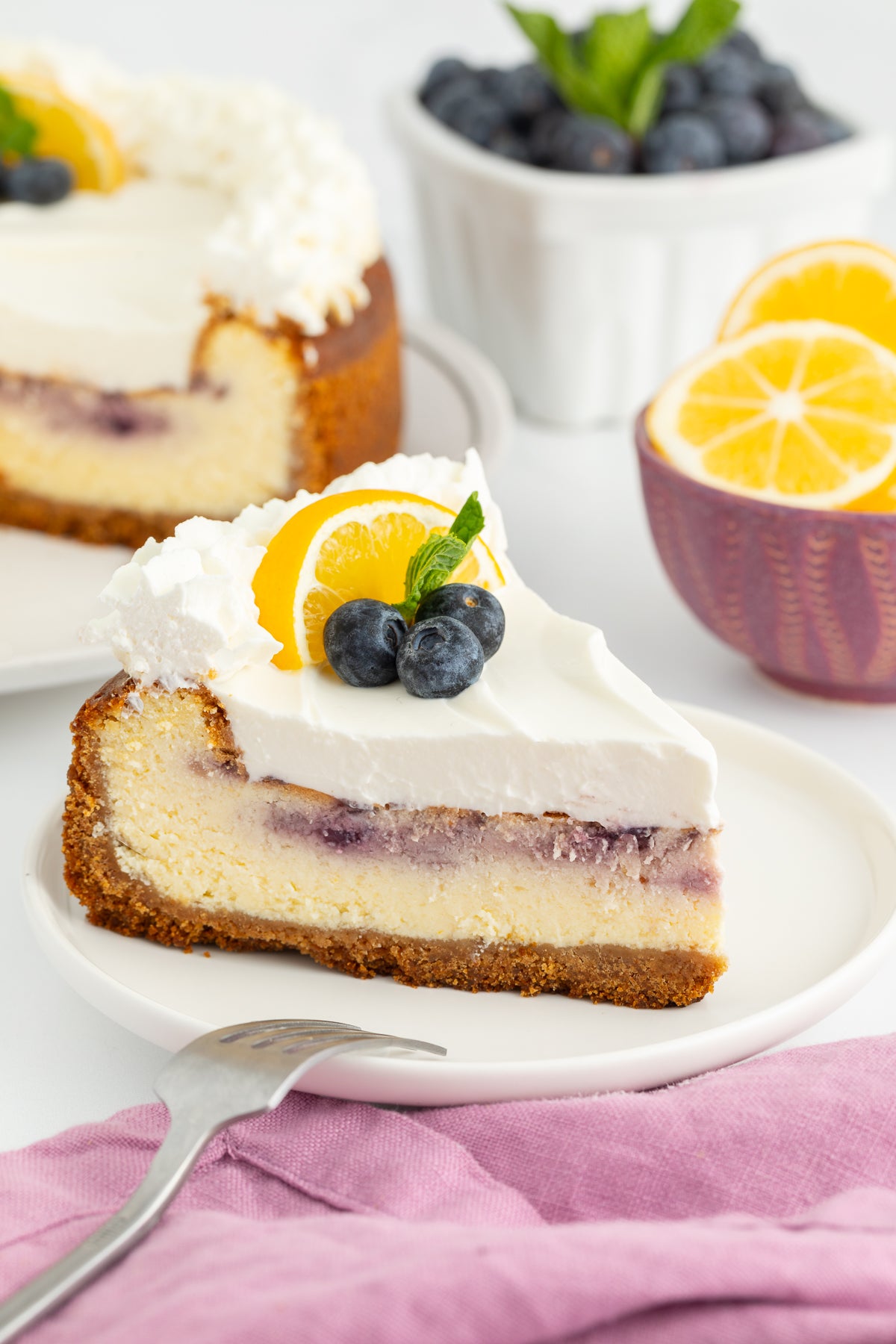 Lemon Cheesecake with Blueberry