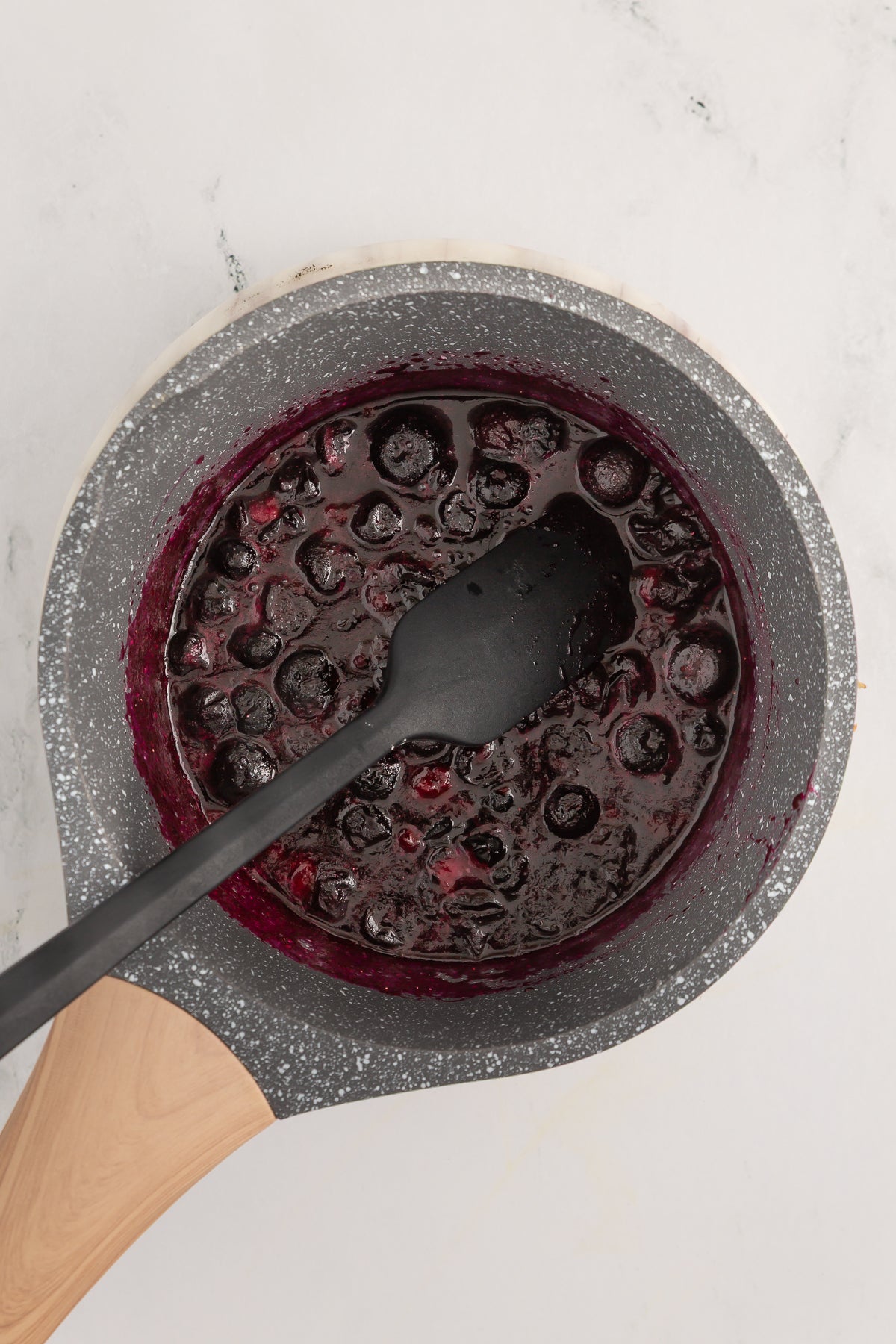 Lemon Cheesecake with Blueberry