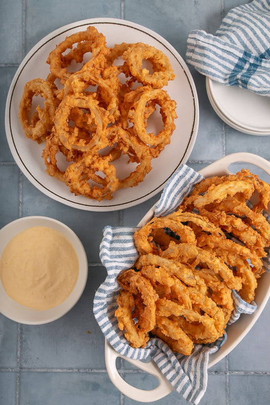Onion Rings with Dipping Sauce
