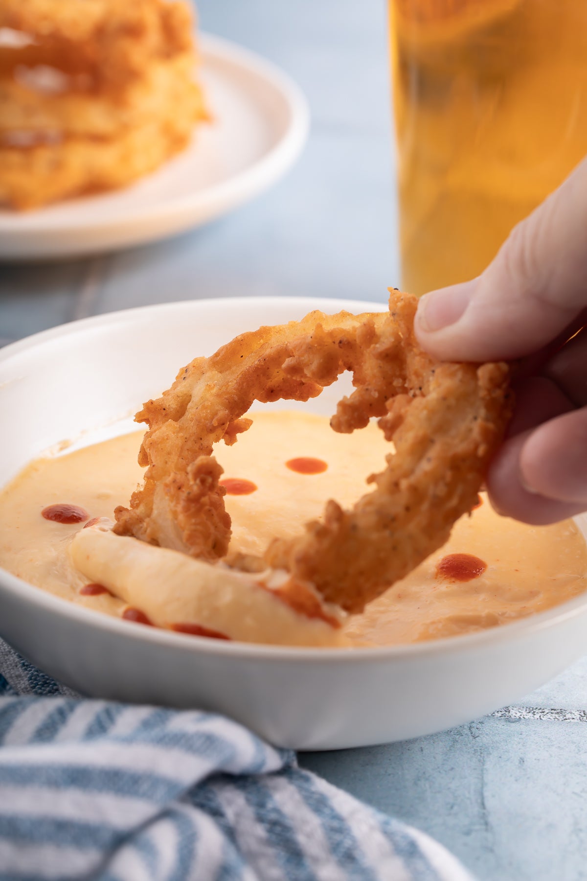 Onion Rings with Dipping Sauce