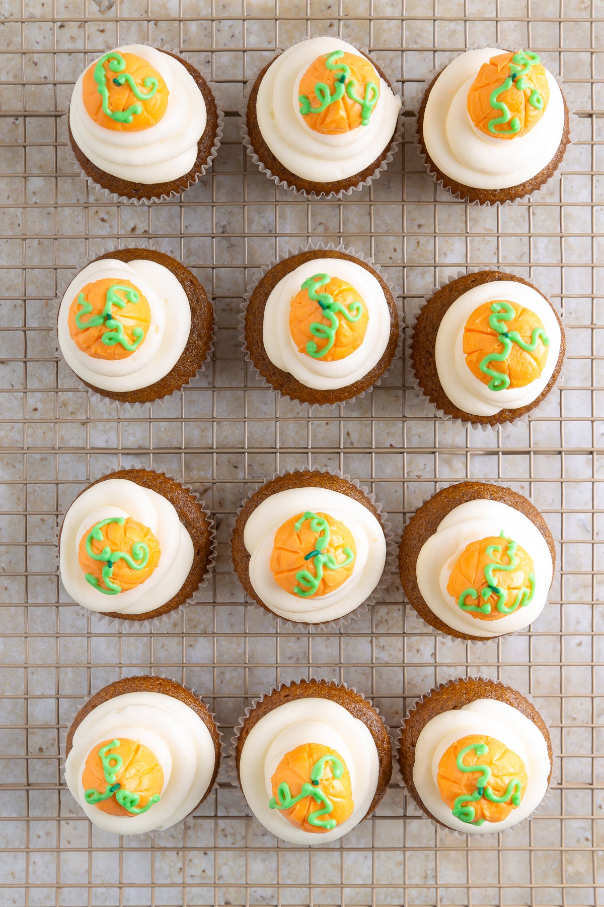 Pumpkin Cupcakes Triple Exclusive!