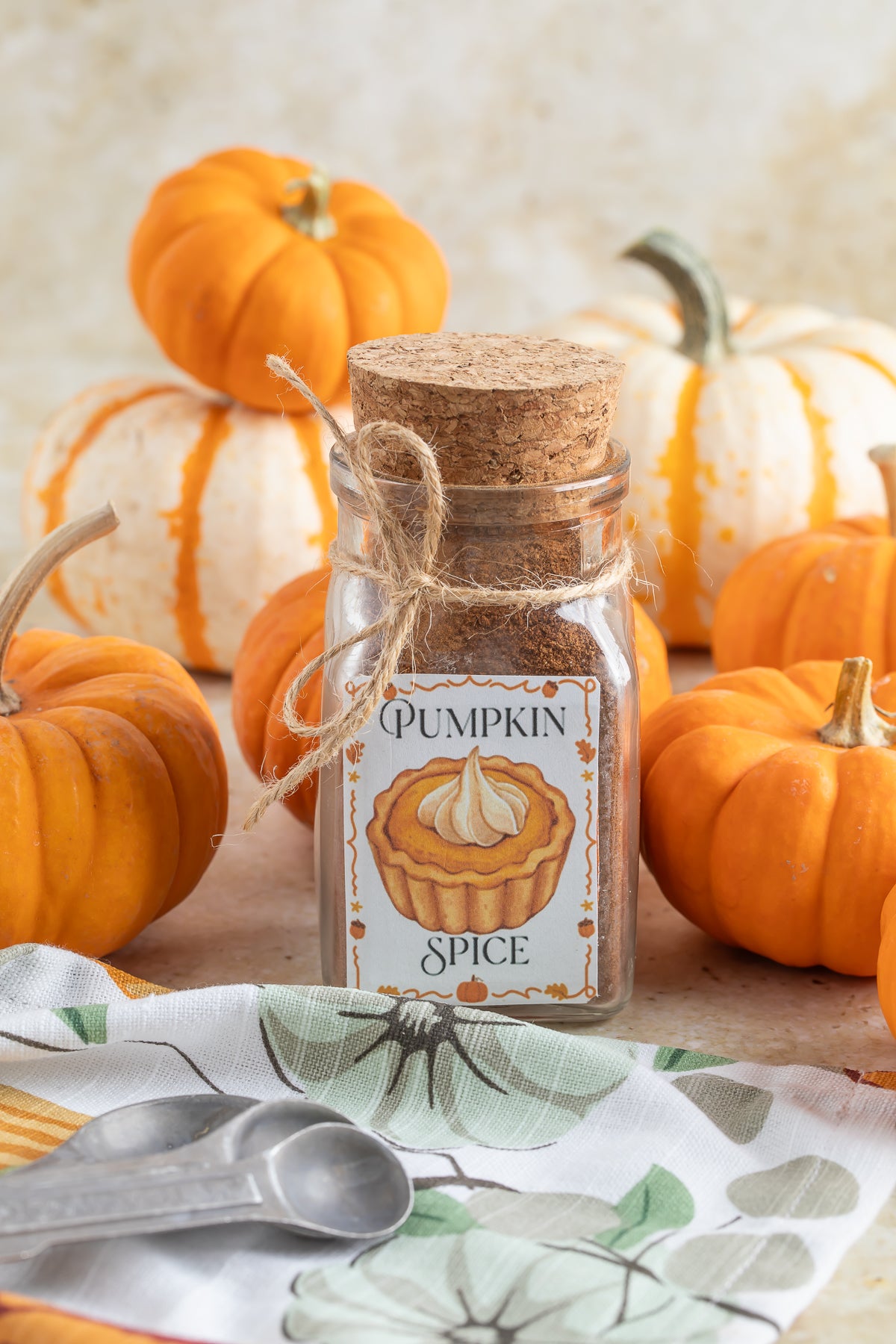 Pumpkin Cupcakes Triple Exclusive!