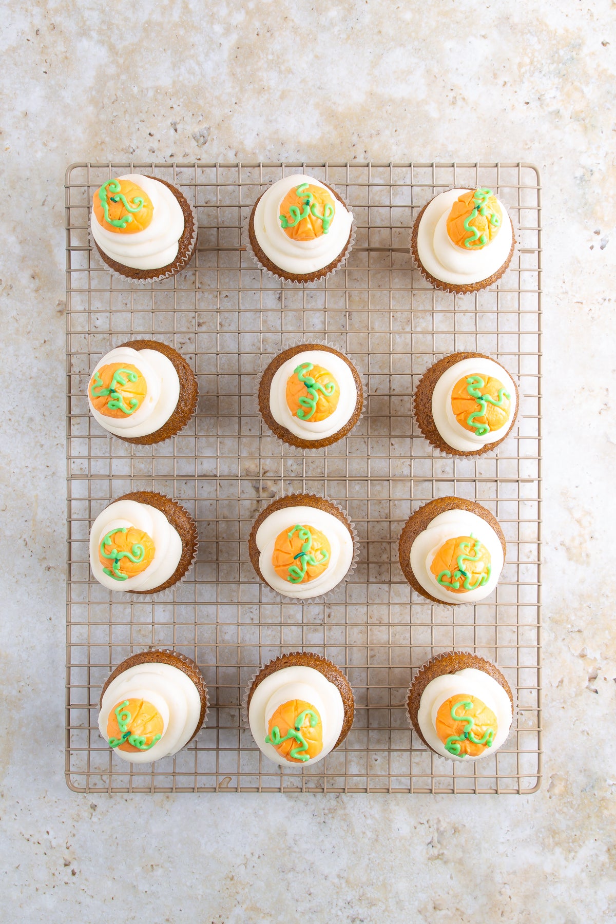 Pumpkin Cupcakes Triple Exclusive!